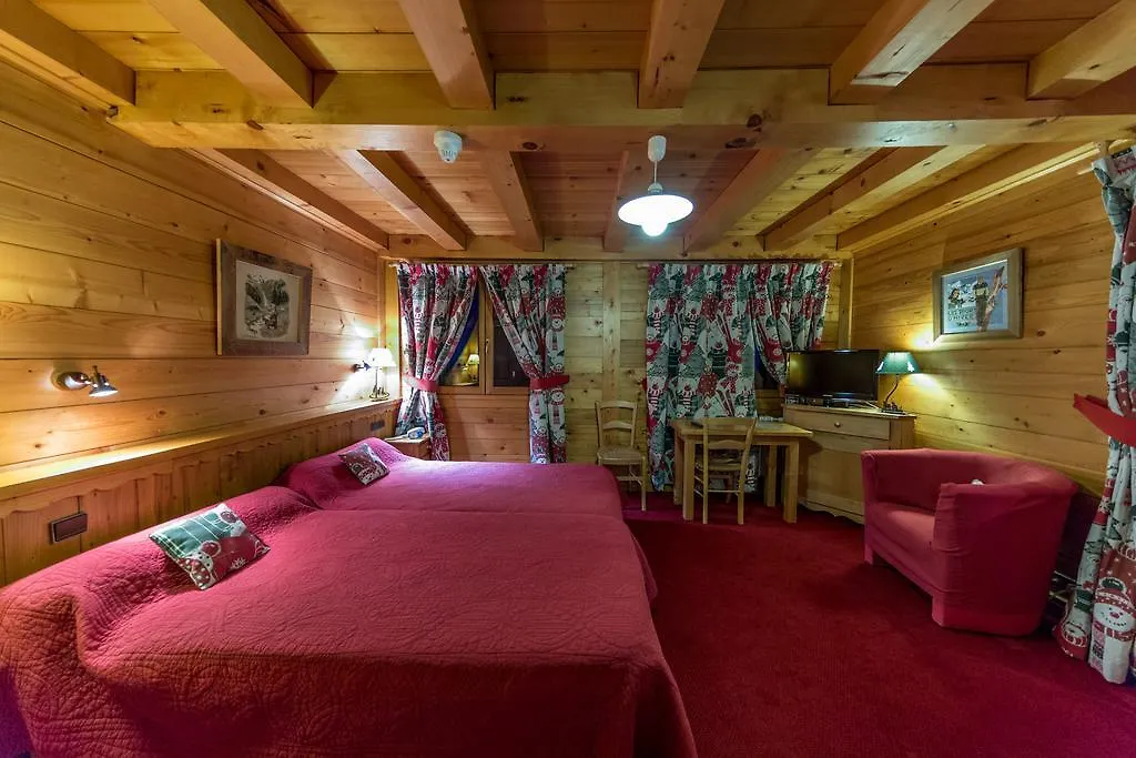 ***  Chalet Hotel La Croix Blanche Les Gets France