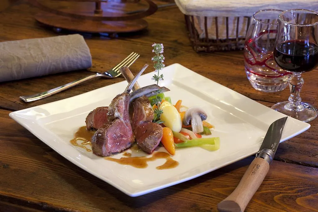 Chalet Hotel La Croix Blanche Les Gets 3*,  France